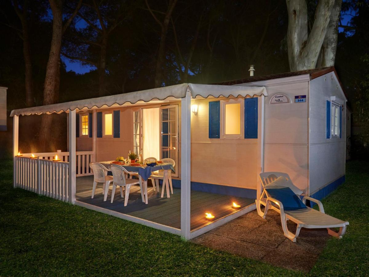 Holiday Home Maxi Caravan Comfort By Interhome Baia Domizia Exterior photo